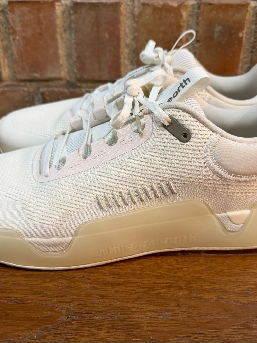 While on earth move trainers / men’s 12.5